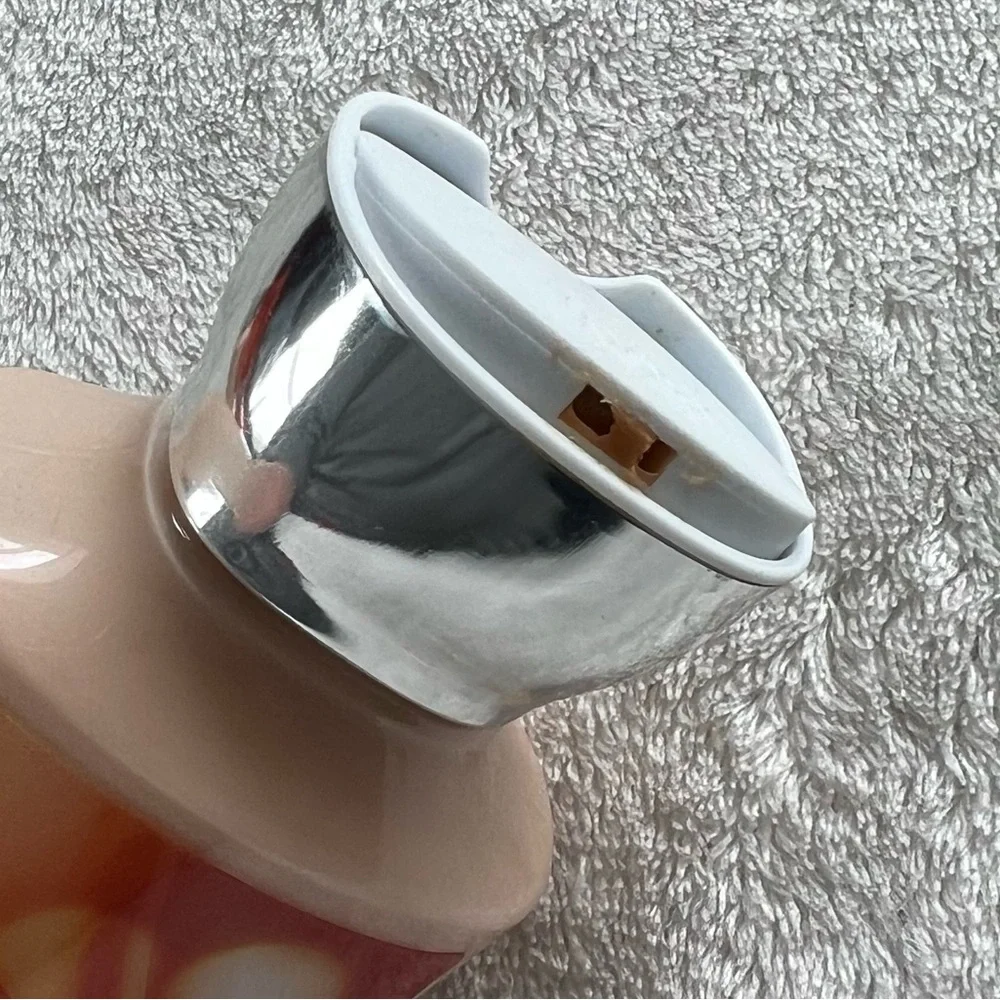Bath and Body Works Cashmere Glow Body Lotion - Picture 3 of 4